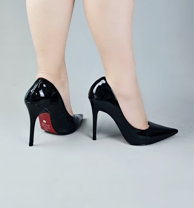 Scarpin Clássico vista lateral